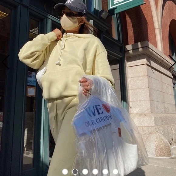 WeWoreWhat x Revolve Cream Brushed Terry High Waist Joggers Size Large - Picture 12 of 12